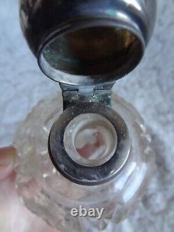 Ancien flacon à parfum en argent massif d'époque victorienne