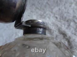 Ancien flacon à parfum en argent massif d'époque victorienne