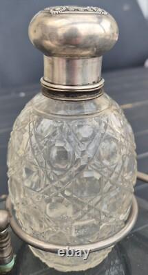 Ancien nécessaire de toilette en Cristal et argent massif. Baccarat, St Louis