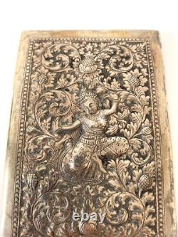 Ancien porte-cigarettes en argent 900 de Thaïlande Art traditionnel Kinnari