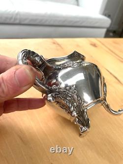 Ancien pot a crème lait en argent massif minerve 217 gr