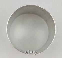 Ancien rond de serviette en argent massif minerve fin XIX e