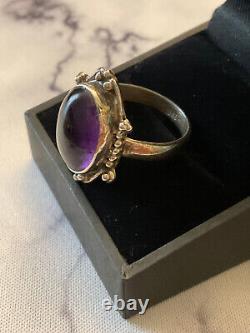 Ancienne Bague Unique Argent Massif Ouvragé Véritable Améthyste Cabochon T55