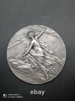 Ancienne Médaille syndicat industrie en argent massif signée ch. Pillet 115 Gr