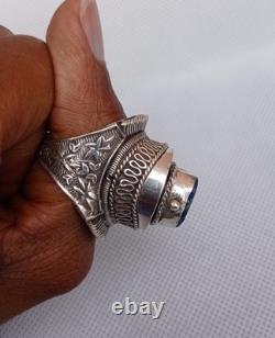 Ancienne bague chevalière poison argent massif 925 Afrique lapis lazuli T 62