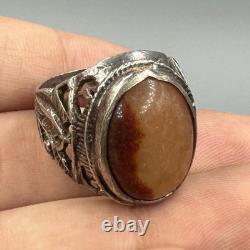 Ancienne bague romaine immaculée en argent massif avec insert ancien en