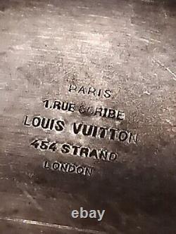 Ancienne boite Argent Massif Louis Vuitton / accessoire malle de voyage 19 Ème
