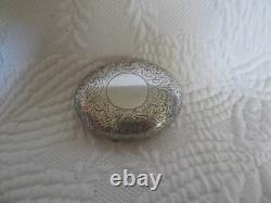 Ancienne boite ovale en argent massif anglais 57 gr