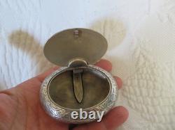 Ancienne boite ovale en argent massif anglais 57 gr