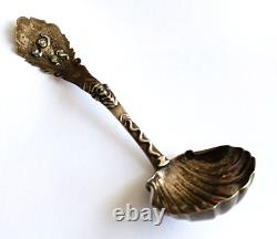 Ancienne cuillère en argent décor putto coquille tete femme Style baroque silver