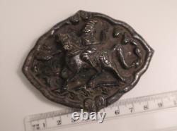 Ancienne très belle Boucle en argent massif Asie Sud-Est Hanuman chevauchant XIX