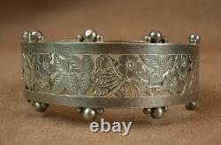 BEL IMPORTANT BRACELET ANCIEN MANCHETTE RIGIDE EN ARGENT MASSIF XIXe