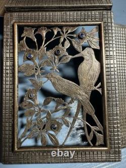 BOUCHERON-PARIS Poudrier Ancien Or Rose, Argent Et Saphirs