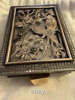 BOUCHERON-PARIS Poudrier Ancien Or Rose, Argent Et Saphirs