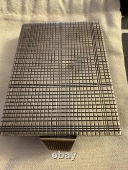 BOUCHERON-PARIS Poudrier Ancien Or Rose, Argent Et Saphirs