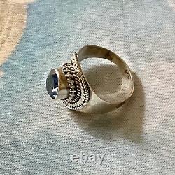 Belle Tanzanite, Argent Massif Ouvragé, Large Bague Ancienne