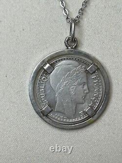 Bijou Ancien Collier en argent Poinçon Minerve Turin Pièce 10F montée