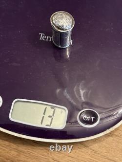 Boite à Fard En Argent Massif Du XVIII° Siècle boîte à maquillage ancienne