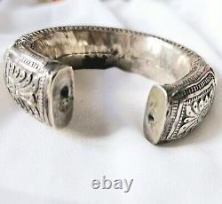 Bracelet Bédouin Ancien Argent Massif À Grelots Kévin Oman 71g Vers 1900