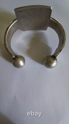 Bracelet ancien en argent massif