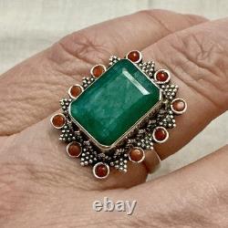 Énorme Emeraude Veritable, Corail, Argent, Createur Imposante Bague Ancienne