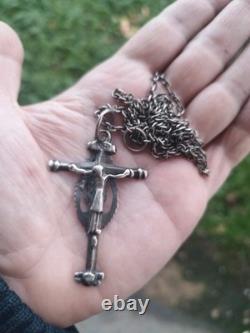 Grande croix ancienne pectorale crucifix argent avec sa chaine, reliquaire