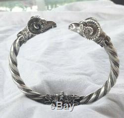 Magnifique Ancien Bracelet Tête de Béliers Argent Massif