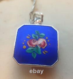 Montre suisse ancienne ninyse en argent 925 et décor en laque bleue et motifs