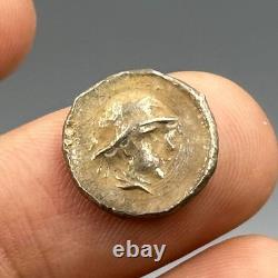 Pièce de monnaie en argent massif ancien roi romain avec capuchon 2000+ ans