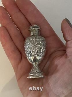 Rare et très ancienne salière en argent massif Aigle bicéphale