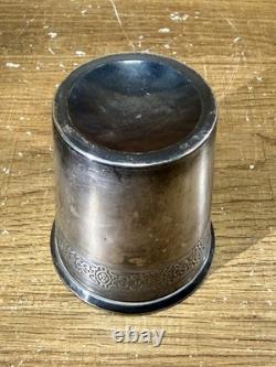 Timbale ancienne en argent massif Minerve 63,6 g H 8 cm
