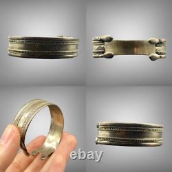 Très ancien bracelet romain ancien en argent massif de 300 ans